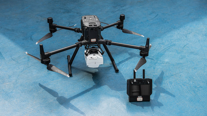RIEBO-DG4Pros-camera-mounted-on-UAV-for-urban-oblique-photogrammetry