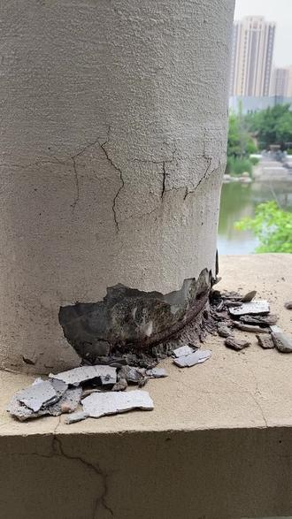 Concrete-spalling-caused-by-steel-rebar-corrosion