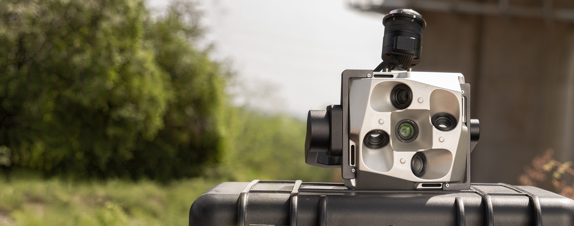 Innovator Oblique Camera